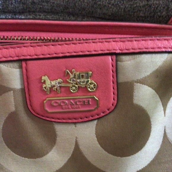 Dec 2012 Coach Satchel - GUC - Coral with Signature Satin - Picture 7 of 8
